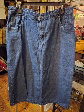 WB #1079, Womens Vintage 14 W, Jessica London midi denim skirt with back slit